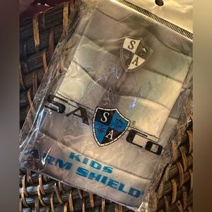SA Kids Arm Shield NIP